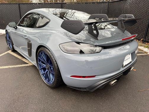 2024 Porsche 718 Cayman GT4 RS