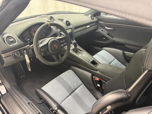 2025 Porsche 718 Spyder RS