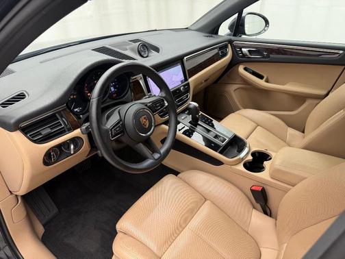 2023 Porsche Macan