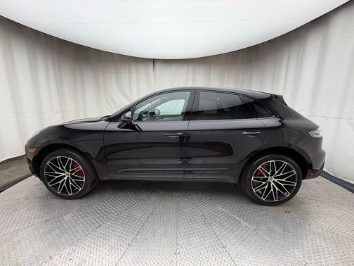 2025 Porsche Macan S
