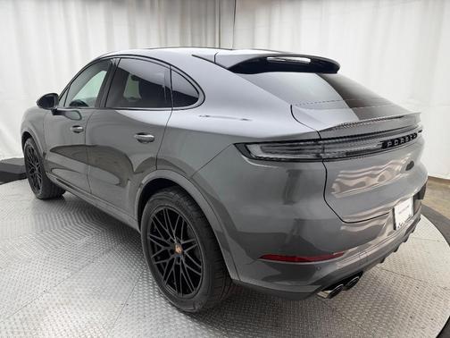 2026 Porsche Cayenne AWD