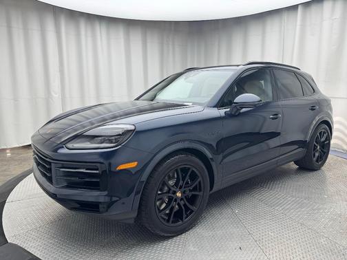 2026 Porsche Cayenne AWD