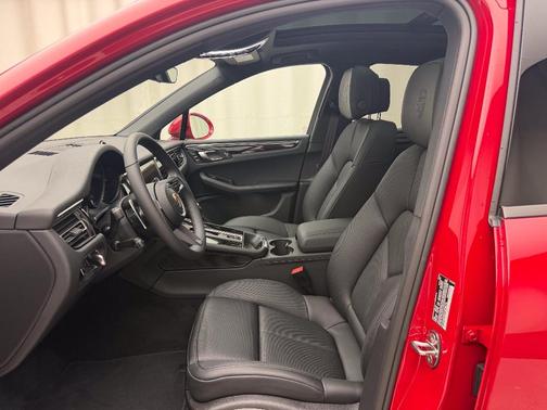 Carmine Red 2026 Porsche Macan