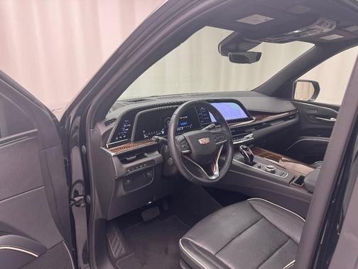 2022 Cadillac Escalade ESV Premium Luxury