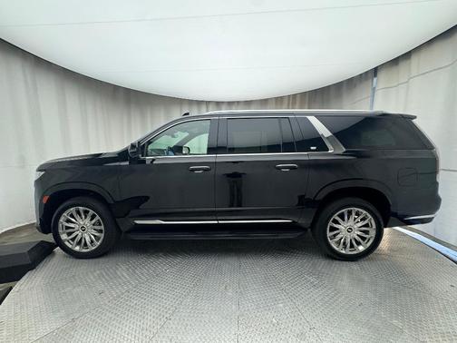 2022 Cadillac Escalade ESV Premium Luxury