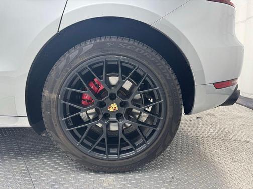 2018 Porsche Macan GTS