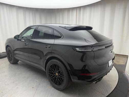 2025 Porsche Cayenne S Coupe AWD