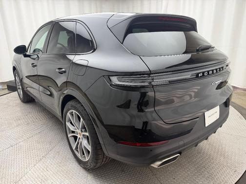 2026 Porsche Cayenne AWD