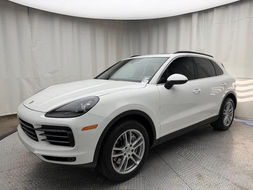 2023 Porsche Cayenne Platinum Edition