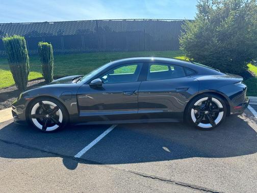 2025 Porsche Taycan Base
