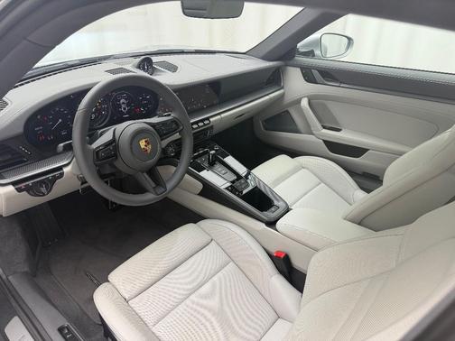 2024 Porsche 911 Carrera 4S
