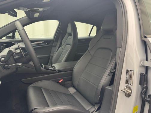 2025 Porsche Panamera Base