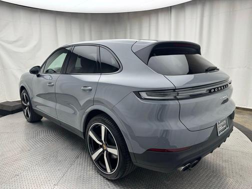 2025 Porsche Cayenne S