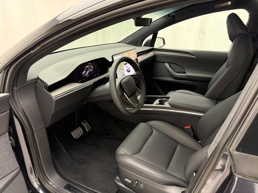 2024 Tesla Model X Base