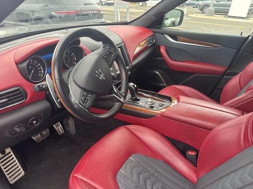 2017 Maserati Levante S