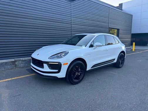 2025 Porsche Macan