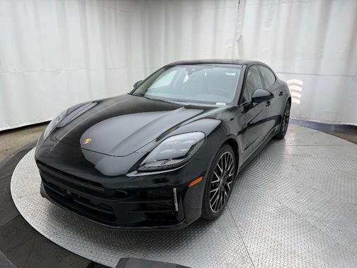 2026 Porsche Panamera Base
