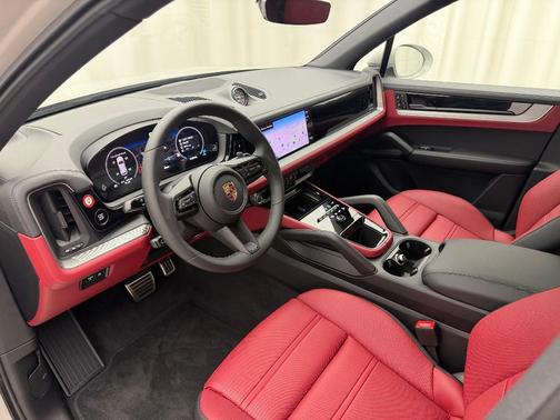 2026 Porsche Cayenne S