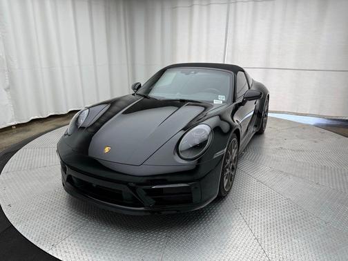2022 Porsche 911 Targa 4S