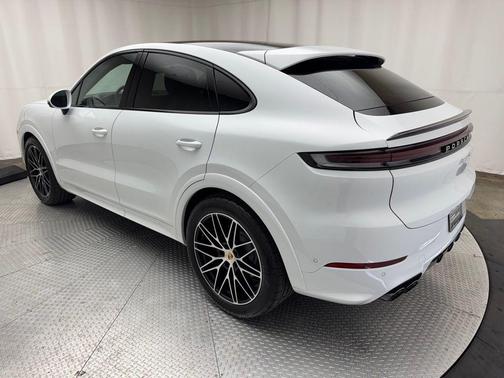 2024 Porsche Cayenne S Coupe AWD
