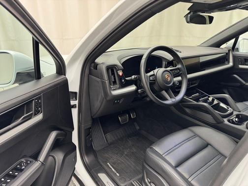 2024 Porsche Cayenne S Coupe AWD