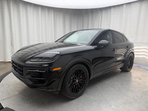 2026 Porsche Cayenne GTS