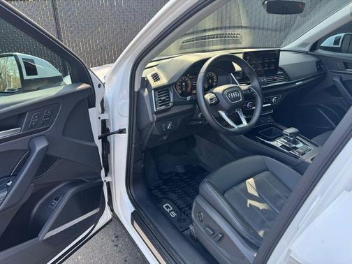 2021 Audi Q5 40 Premium Plus