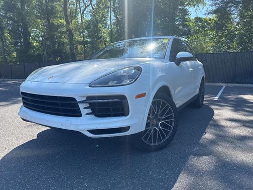 White 2020 Porsche Cayenne Base