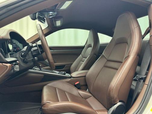 2020 Porsche 911 Carrera S