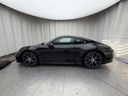 2025 Porsche 911 Carrera T