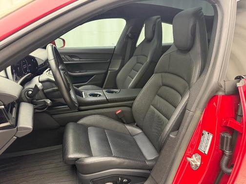 2024 Porsche Taycan Base