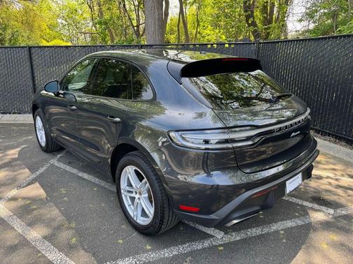 2025 Porsche Macan