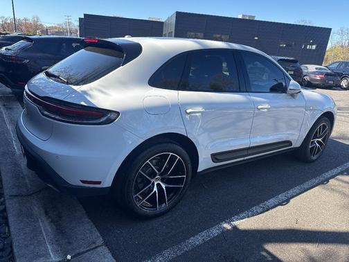 White 2023 Porsche Macan