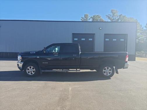 2019 RAM 2500 Big Horn Crew Cab 4x4 8 Box
