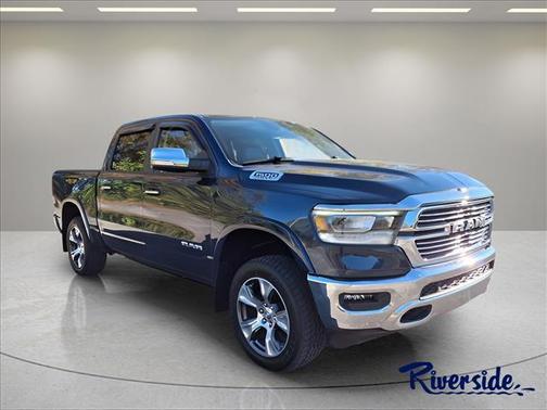 2022 RAM 1500 Laramie Crew Cab 4x4 57' Box