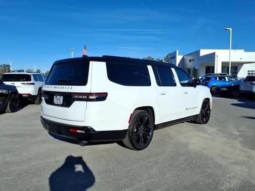 2024 Jeep Grand Wagoneer L Series II 4x4