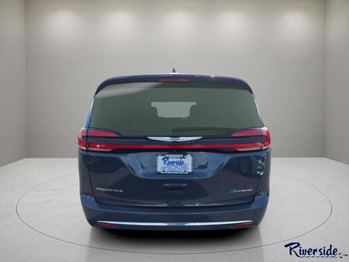 2021 Chrysler Pacifica Hybrid Touring L
