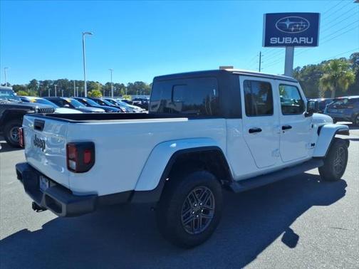 2024 Jeep Gladiator Sport S