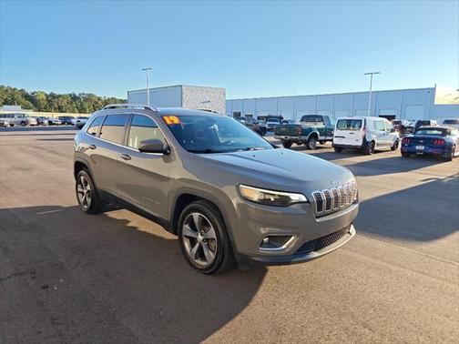 2019 Jeep Cherokee Limited FWD