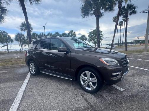 Brown 2013 Mercedes-Benz M-Class ML 350