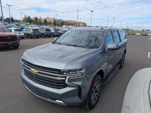 Satin Steel Metallic 2021 Chevrolet Suburban LT