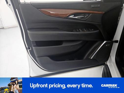 2018 Cadillac Escalade Luxury