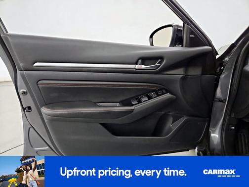 2023 Nissan Altima SR