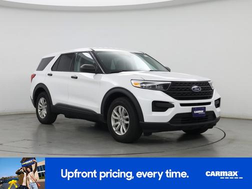 White 2021 Ford Explorer