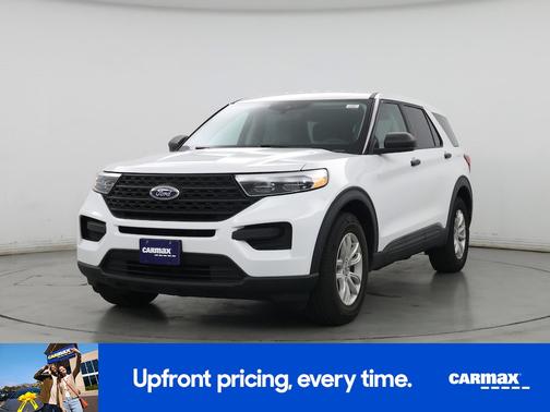 White 2021 Ford Explorer