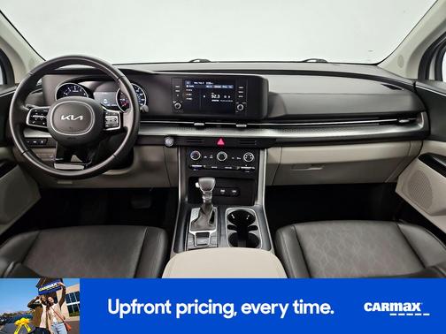 2024 Kia Carnival LX