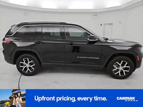 Black 2023 Jeep Grand Cherokee Limited