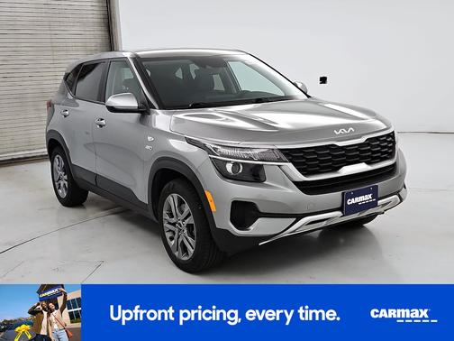 Silver 2023 Kia Seltos LX