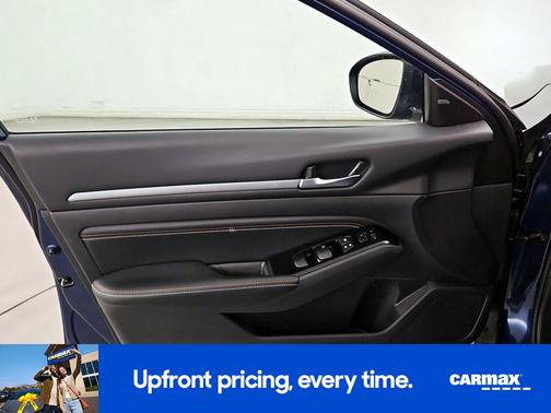 2023 Nissan Altima SR