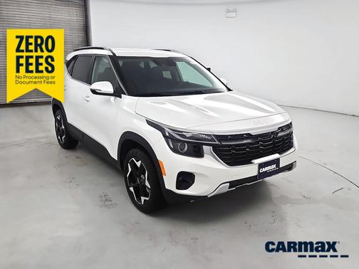 White 2026 Kia Seltos EX